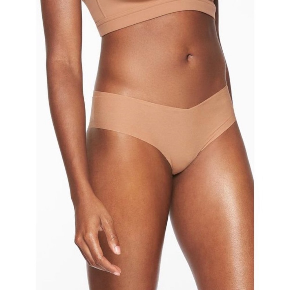 NWT Athleta Incognita Cheeky Bikini Practically Invisible Lines Brief